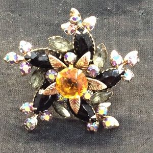 VINTAGE FLORAL BROOCH w/ COLORFUL CRYSTALS